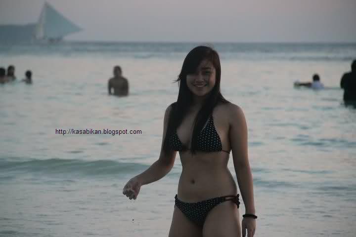 girls Filipina bikini