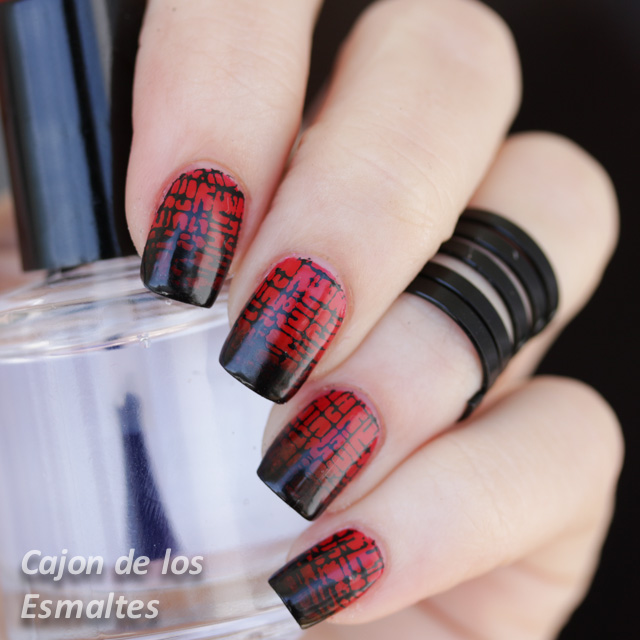 Louboutin gradient nail art red black