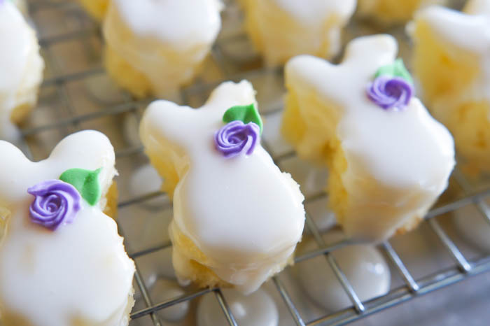 Easter Bunny Almond Petits Fours from @bakeat350