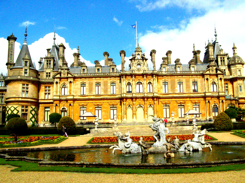 loveisspeed....... Waddesdon Manor is a country house in the village