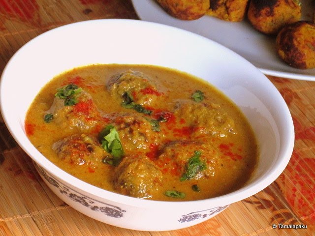 Sweet Potato Kofta Curry ~ Tamalapaku