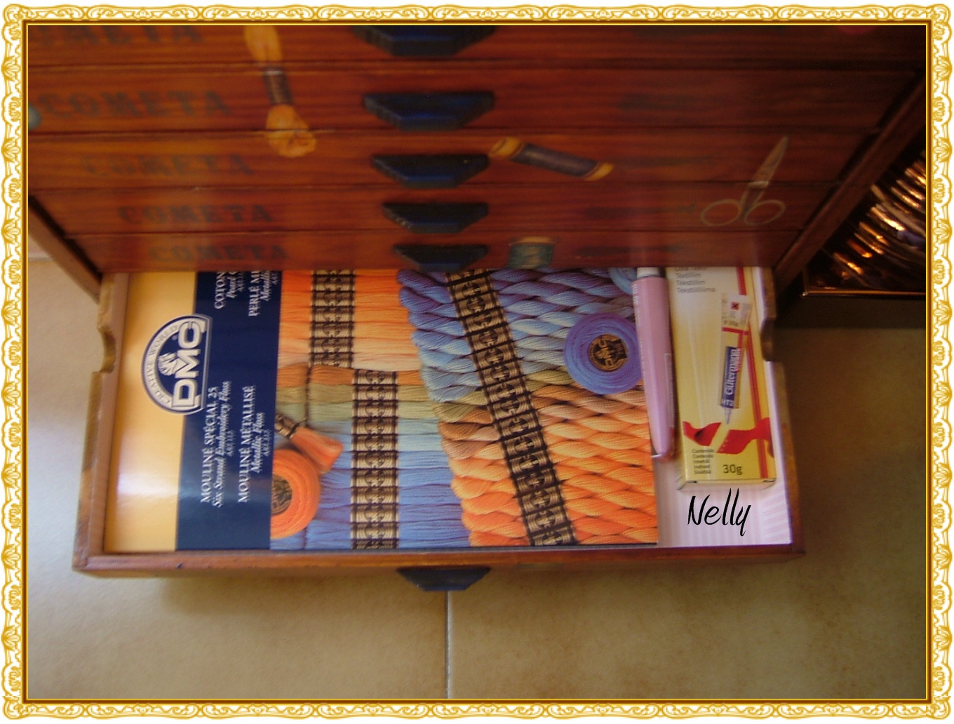 Misceláneas cristall: Paso a paso mueble de costura antiguo