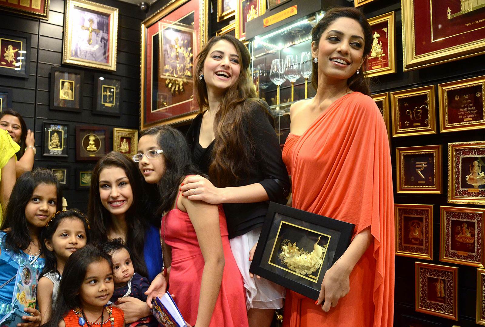 Zoya Afroz, Navneet Kaur Dhillon and Shobita Dhulipala Look Hot At The Launch of 24 Kt Gold Foil Windows in Mumbai