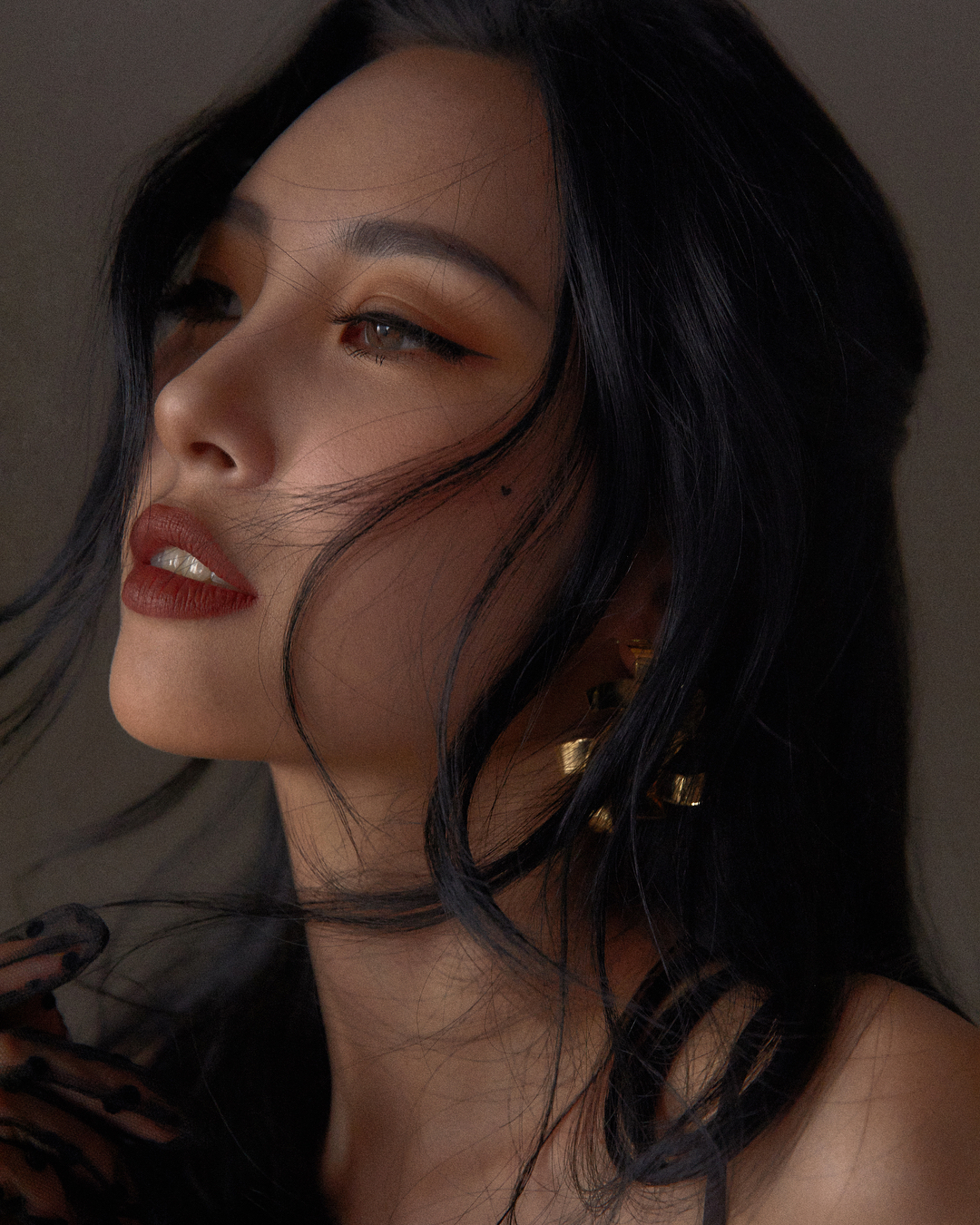 Sunmi Poses Coolly In A New Photoshoot! 
