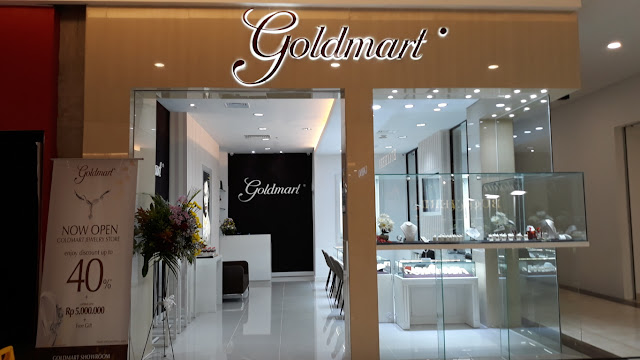 Goldmart -  perhiasan - simple - elegan - modern 