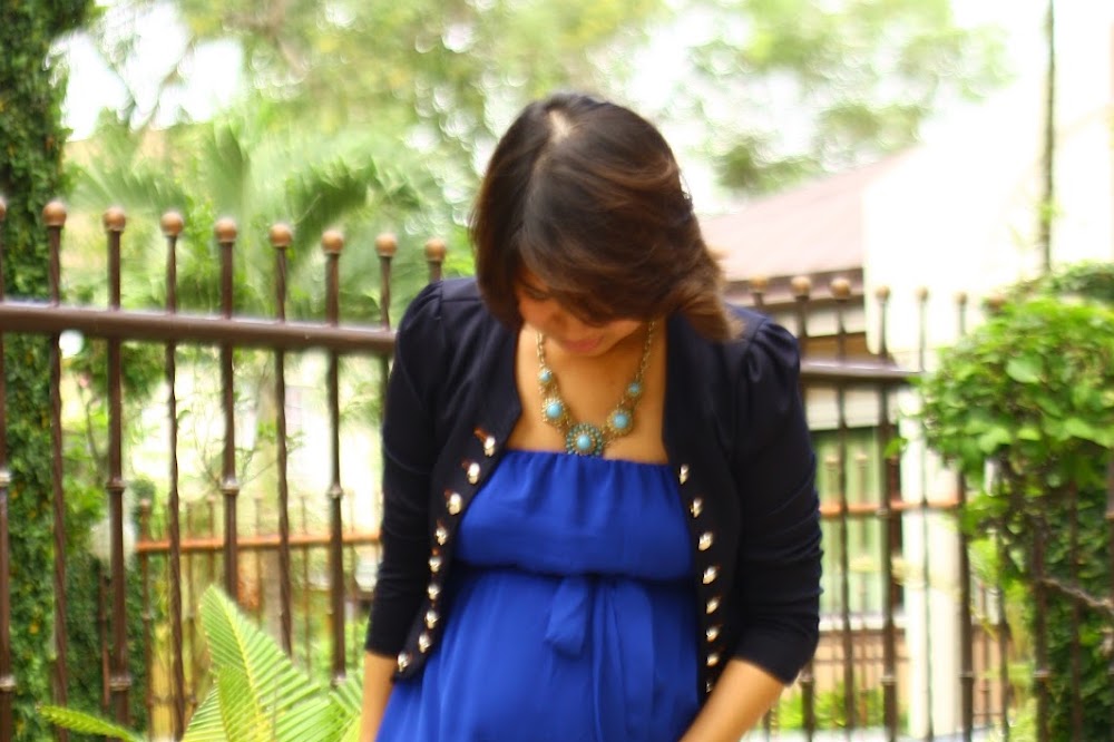 MATERNITY OUTFIT: High-Low Blue