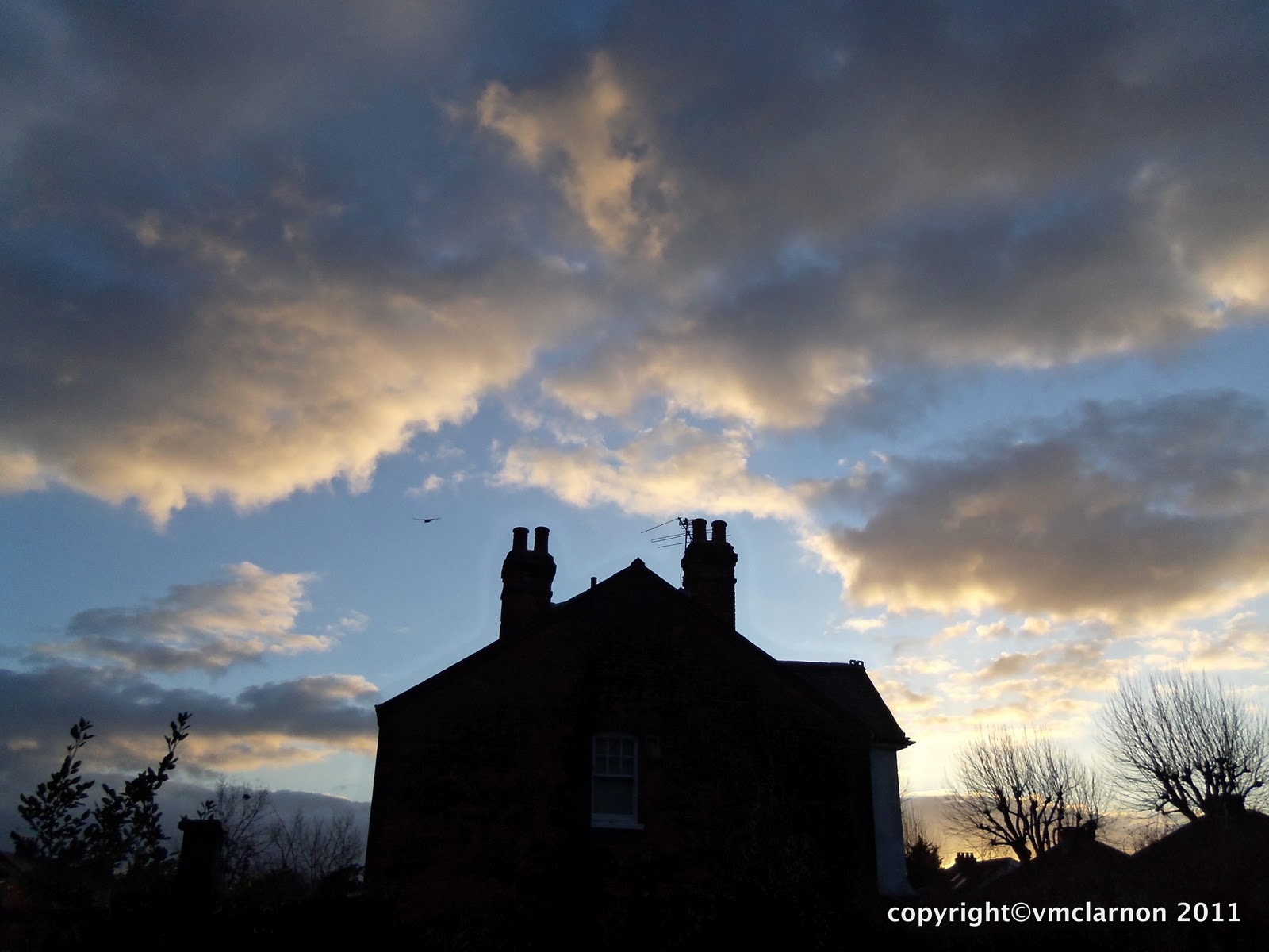 Erdevik Visual diary sky obove dollis hill in london