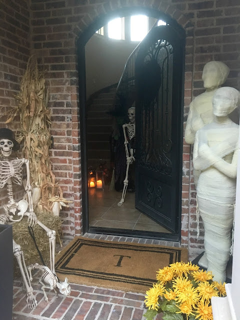 Mrs. Party Planner: Halloween Home Decor
