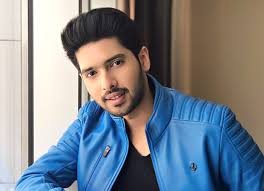 Armaan Malik Family Wife Son Daughter Father Mother Age Height Biography Profile Wedding Photos