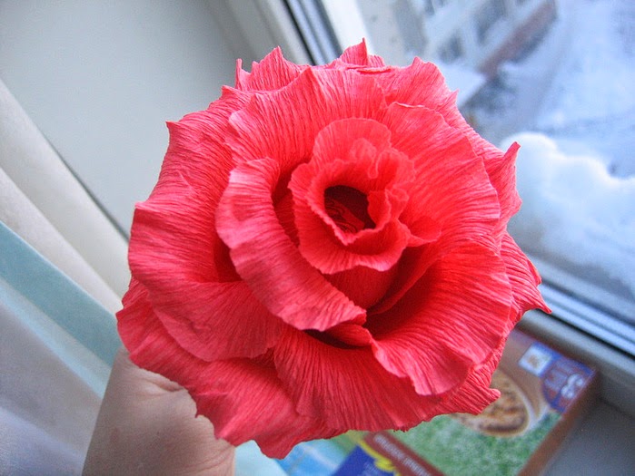 Artesanato na Pratica: Aprenda a fazer rosa de bombom com papel crepom