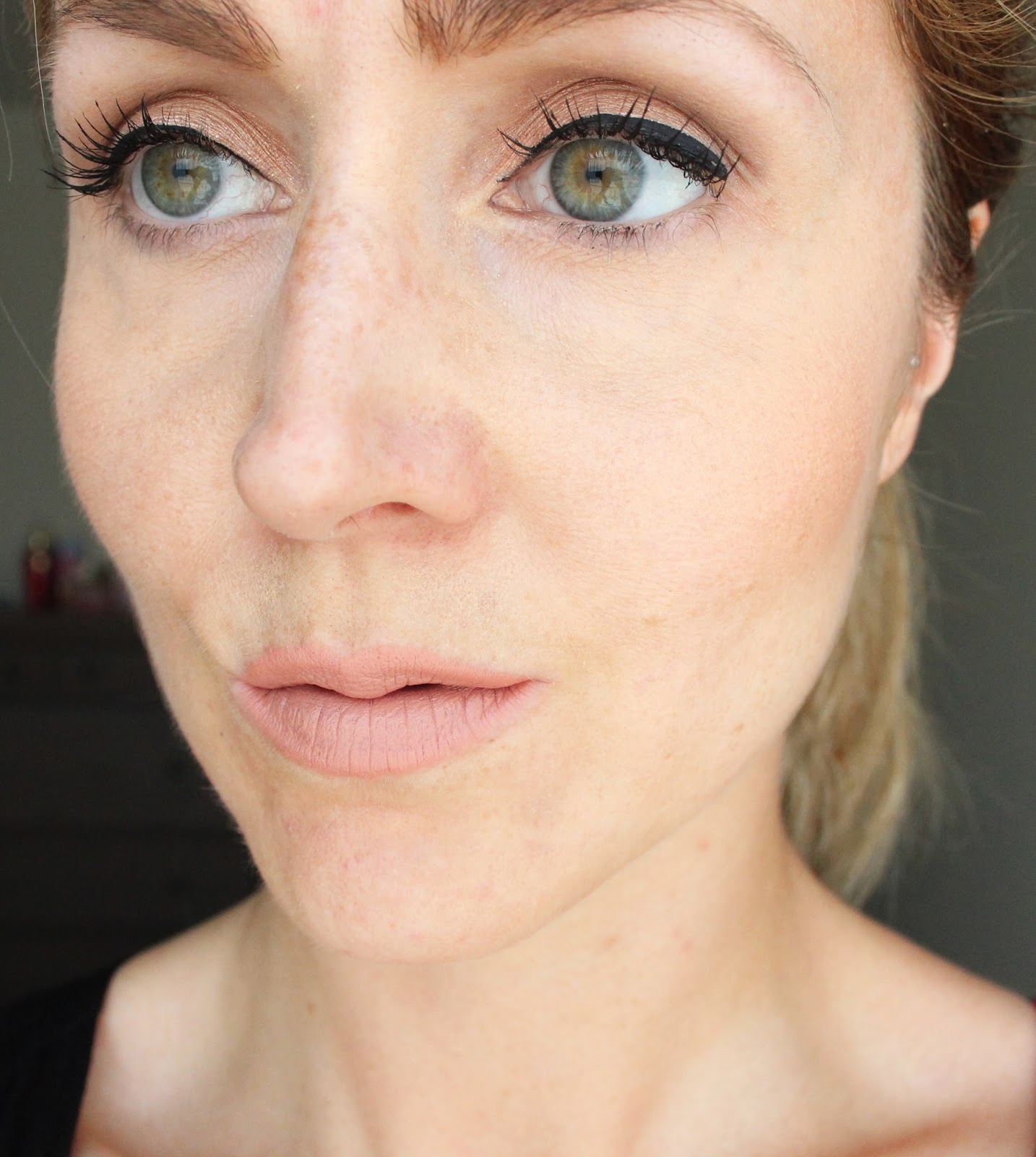 MAC HONEYLOVE MATTE LIPSTICK A Beauty To Rock