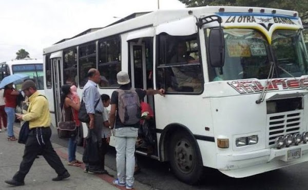 Atención! A partir del primero de noviembre nuevo incremento del pasaje urbano Atención! A partir del primero de noviembre nuevo incremento del pasaje urbano