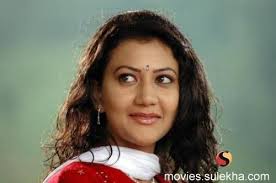 NAKARAJAN: KEERTHI REDDY INDIAN ACTRESS BORN NOVEMBER 17,1978