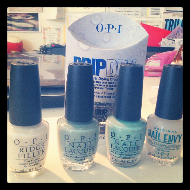 moimême moitié; OPI Haul & Review; Ridge Filler, Nail Envy, Drip Dry