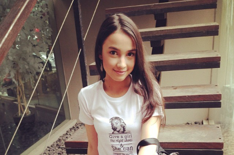 Galeri Foto Dina Anjani