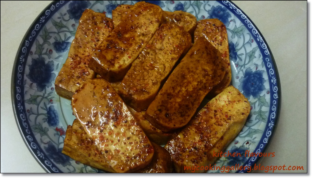 kitchen flavours: Spicy Tofu and Edamame Beans