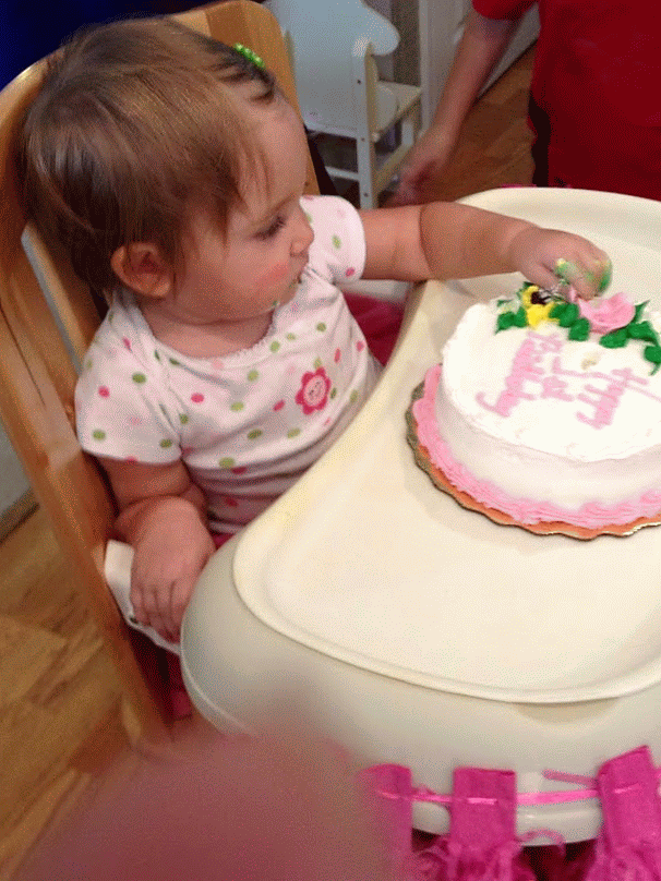 A Little Loughman Let Her Eat Cake!