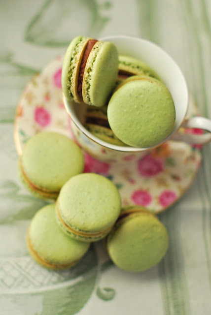 Just another day .: Green tea macarons