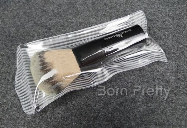Portable Professional Powder & Blusher Brush Review, Cosmetics brush review, cosmetics brush, born pretty