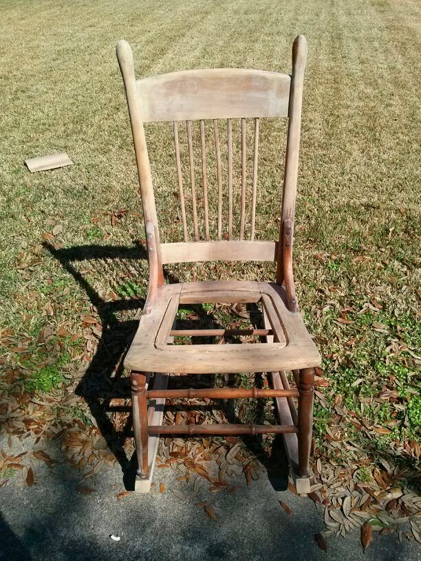 ThriftyFamilyMota Wicker Rocker repair