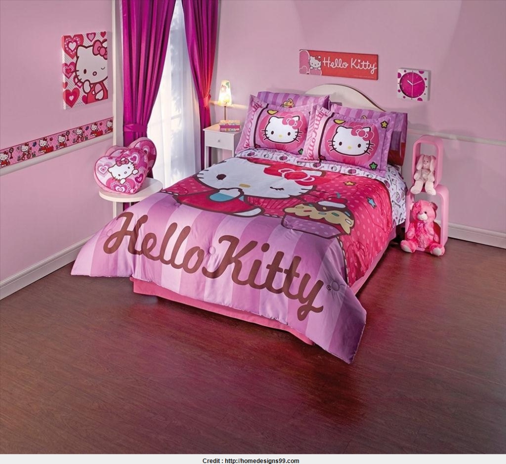 Hello Kitty Toddler Bedding