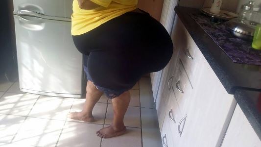 Mature Mom Big Butt