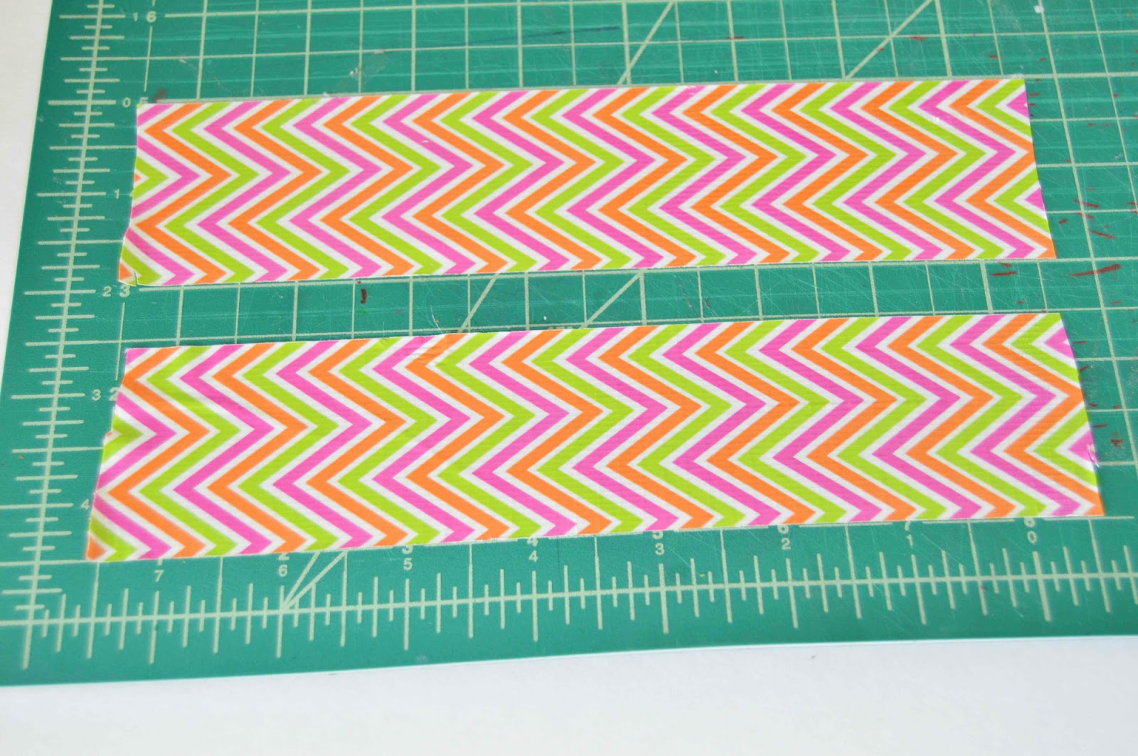 Vikalpah DIY Luggage Tag using duct tape