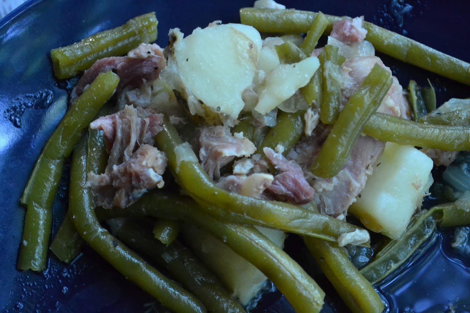 Slow Cooker Green Beans, Ham, and Potatoes
