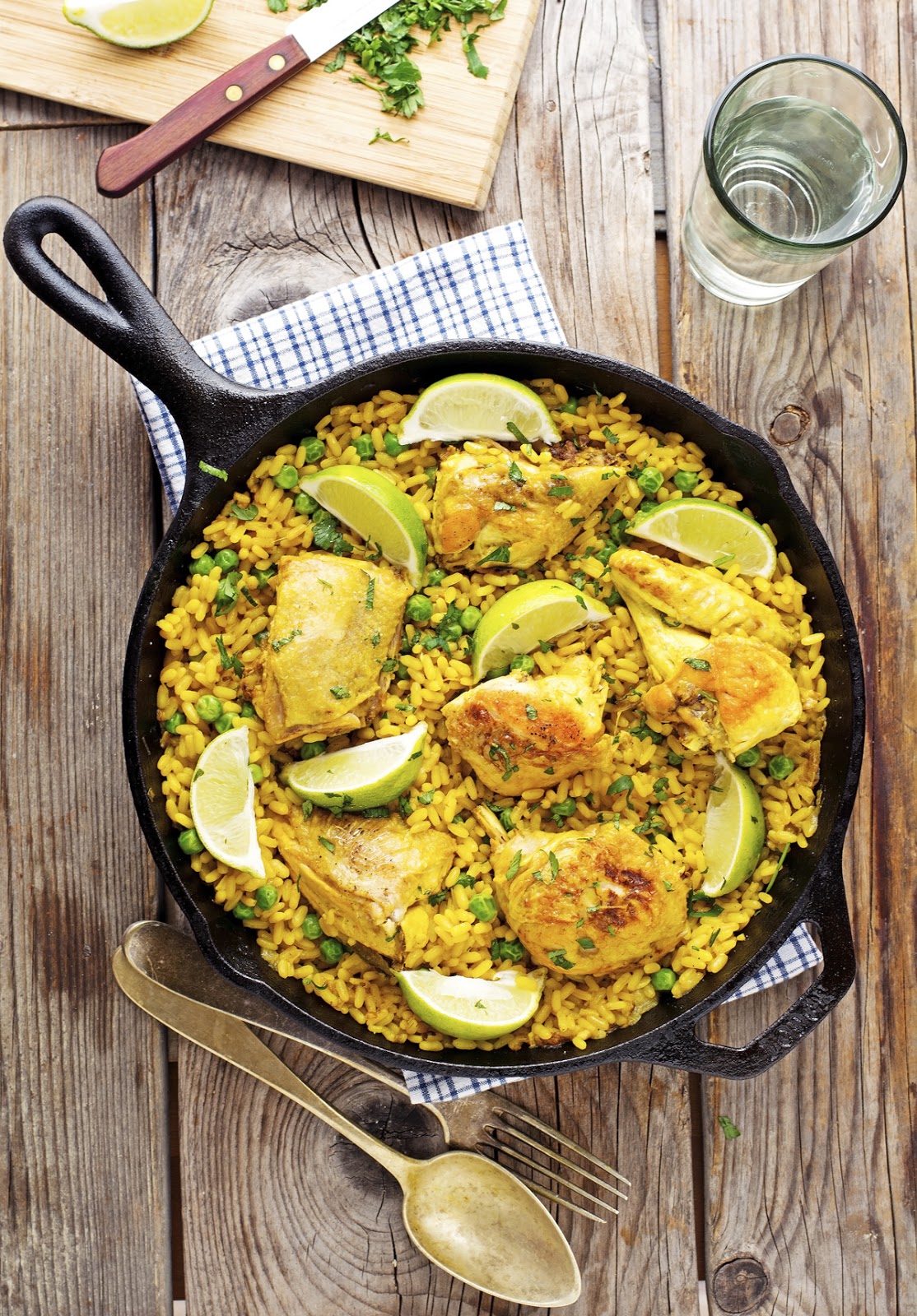 Easy One-Pot Turmeric Chicken and Rice