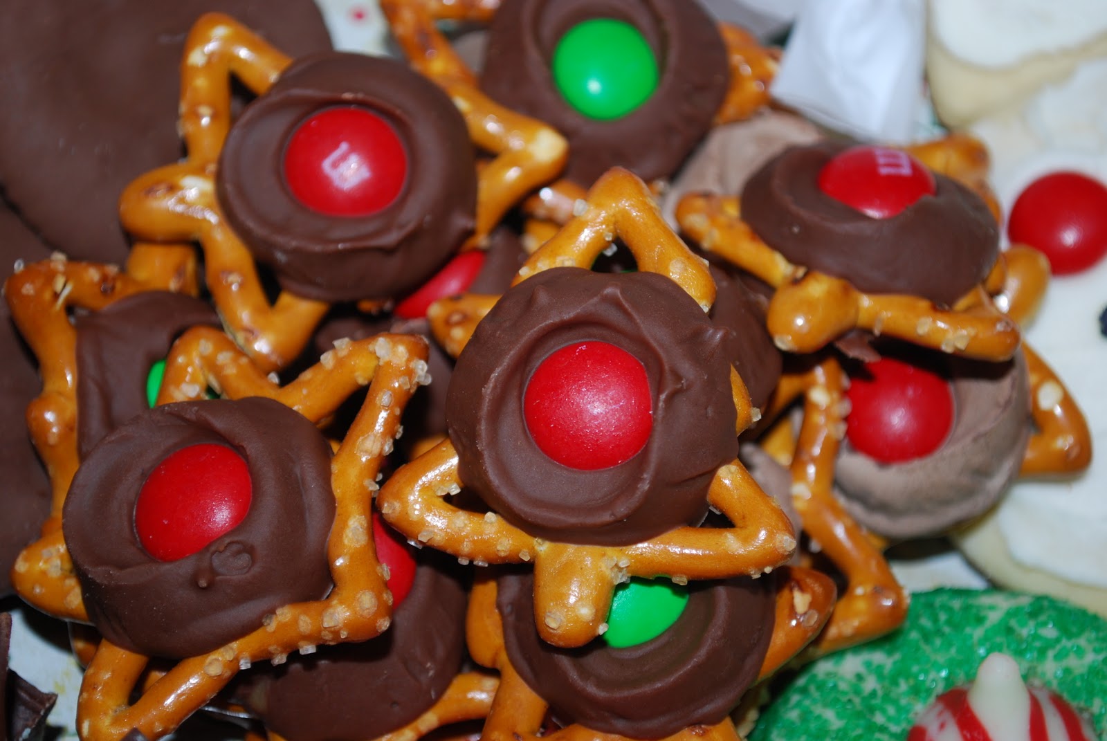 A Recipe Journal Rolo Pretzels