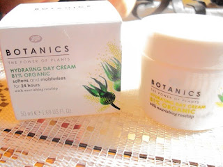 influenster-influencer-voxbox-blogger-fashionblogger-unboxing