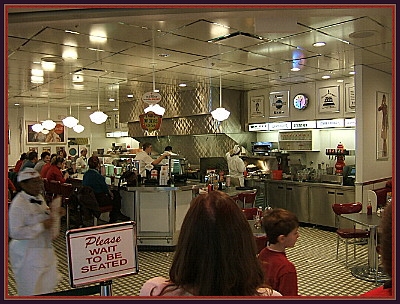 Review the World: Johnny Rocket’s (Cincinnati Mills)