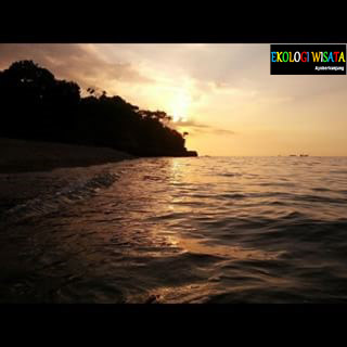 EKOLOGI WISATA: PANTAI TAMPORA