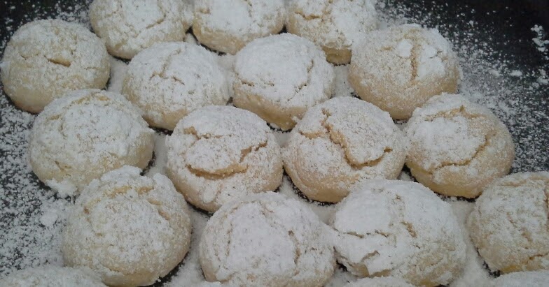 Vanilla crinkle rice cookies