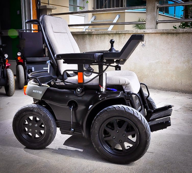 AKÜLÜ TEKERLEKLİ SANDALYE 2. EL ALIMSATIM 2. EL ÜRÜNLERİMİZ AKÜLÜ TEKERLEKLİ SANDALYE 2. EL ALIMSATIM 2. EL ÜRÜNLERİMİZ