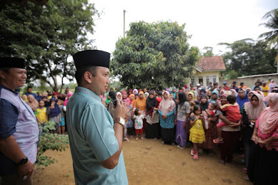 M.Ridho Ficardo Bersilaturahmi Dengan Masyarakat Desa Telungitik, Lampung Tengah