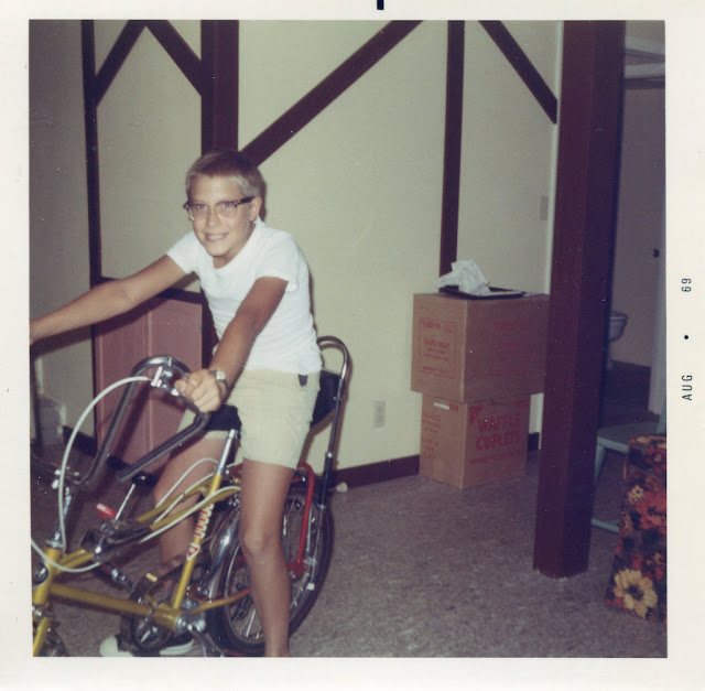 Lovely Color Snapshots of Kids with Their Bicycles in the 1960s ...