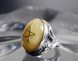 revival angel heart ring '96 03 by alex streeter