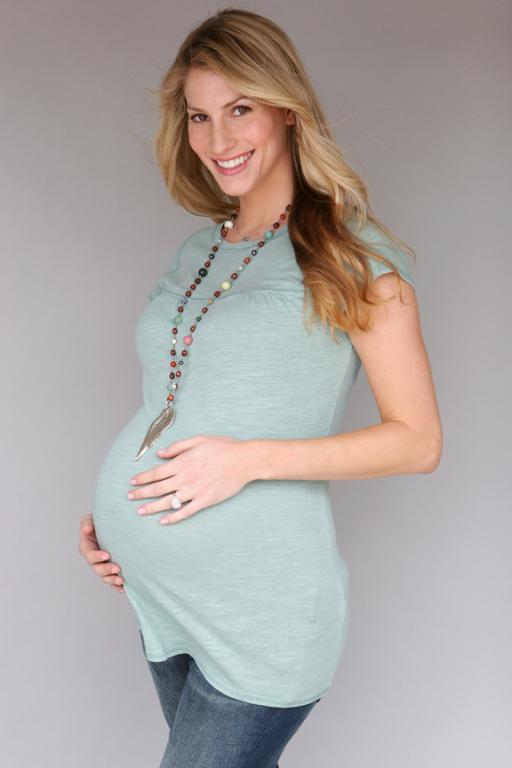 Pregnant Woman Clothing 12