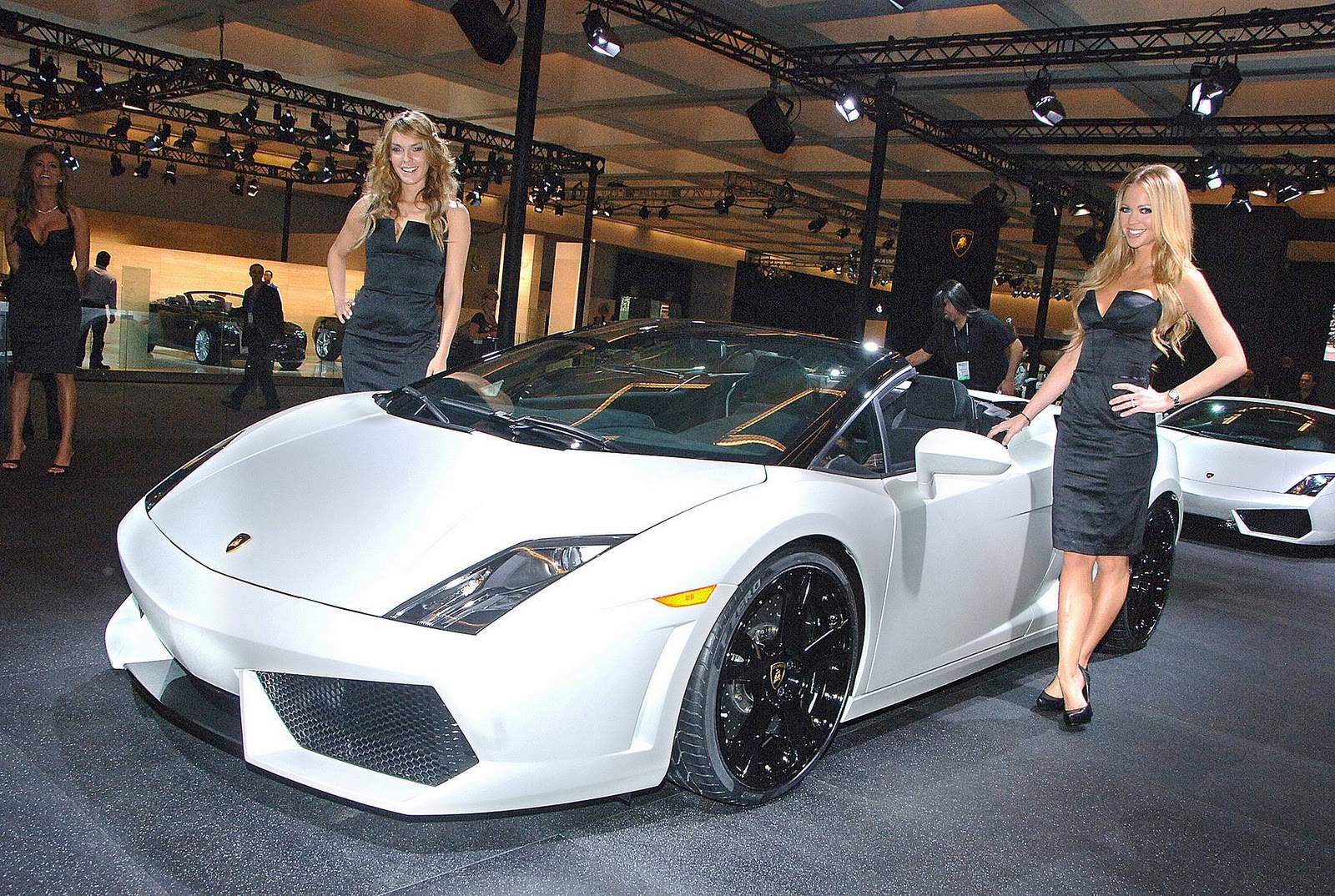 Lamborghini girls