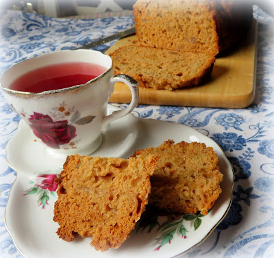 Apple & Ginger Cake