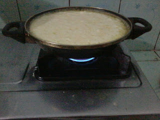 Sweet Martabak Bangka cooking