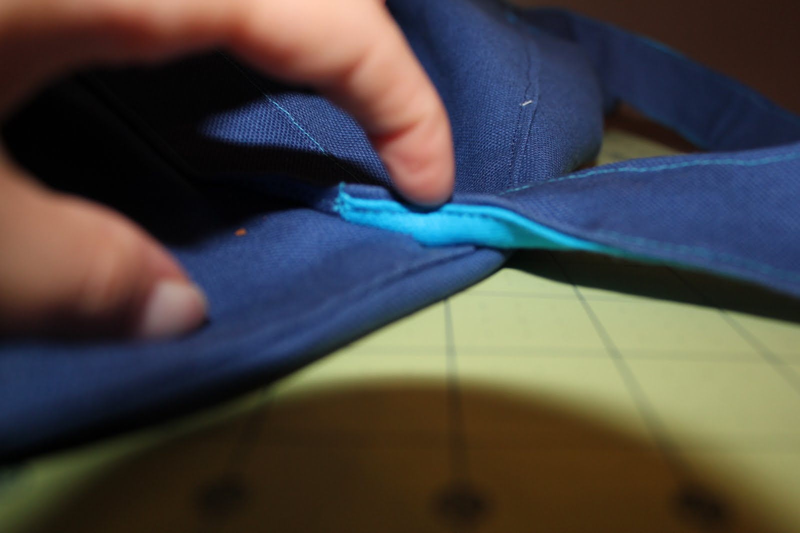 TravelingPugs Extra Large Tote Bag Tutorial