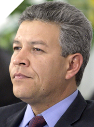 David Penchyna Grubb es candidato del PRI a senador por Hidalgo.
