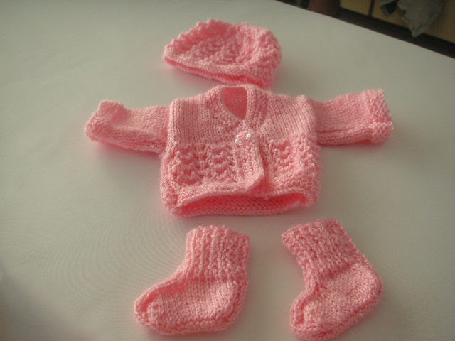 Knitting Galore: Knitting For A Premature Baby