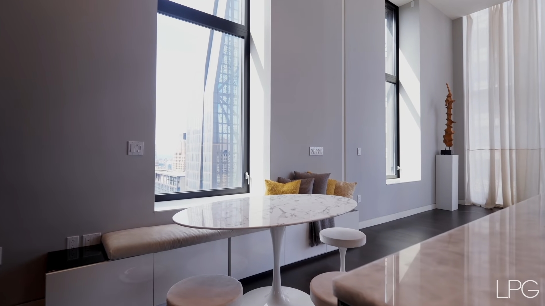 38 Interior Design Photos vs. 20 W 53rd St, New York, NY Luxury Penthouse Tour
