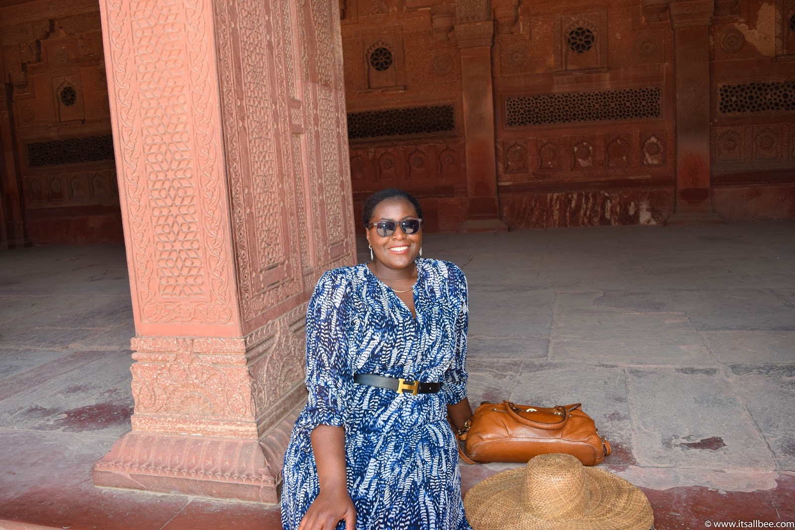 Visiting The Agra Fort - Photo by Bianca Malata - www.itsallbee.com
