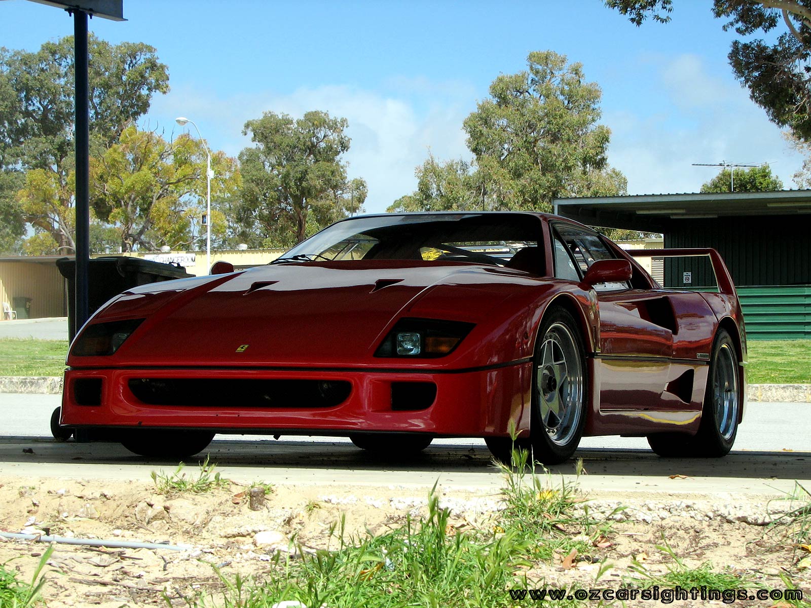 Design New Ferrari Cars, Accessories And Interiors: Ferrari Second Hand