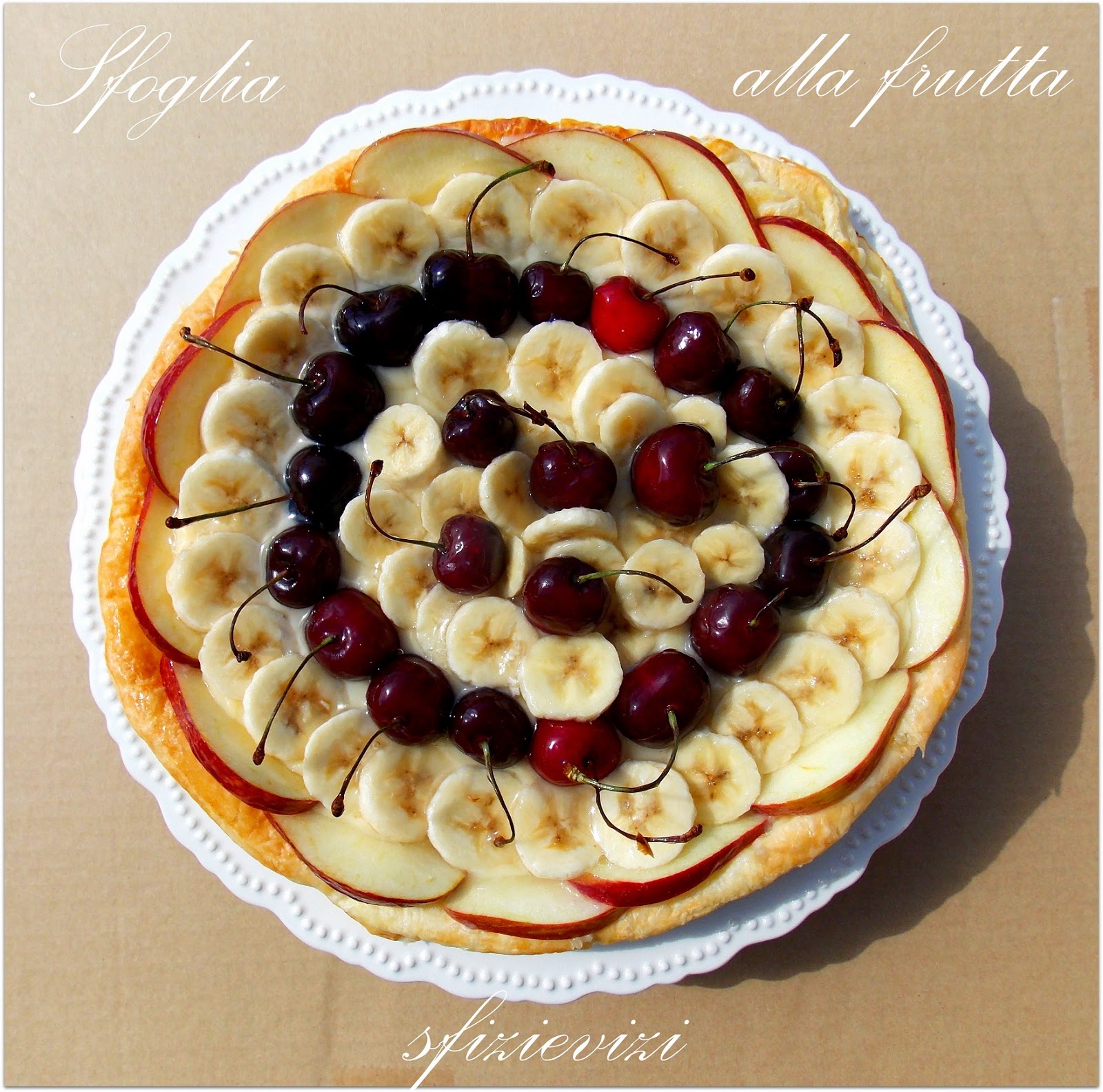 torta di pasta sfoglia con crema pasticcera e frutta - ricetta senza latticini - 