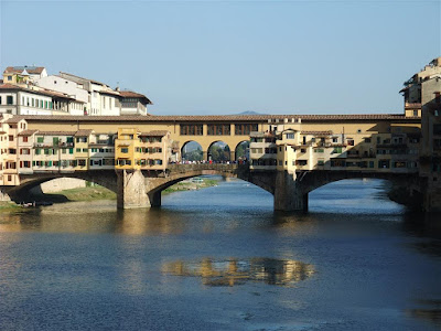 Ponte Vecchio Bridge, florence italy, river